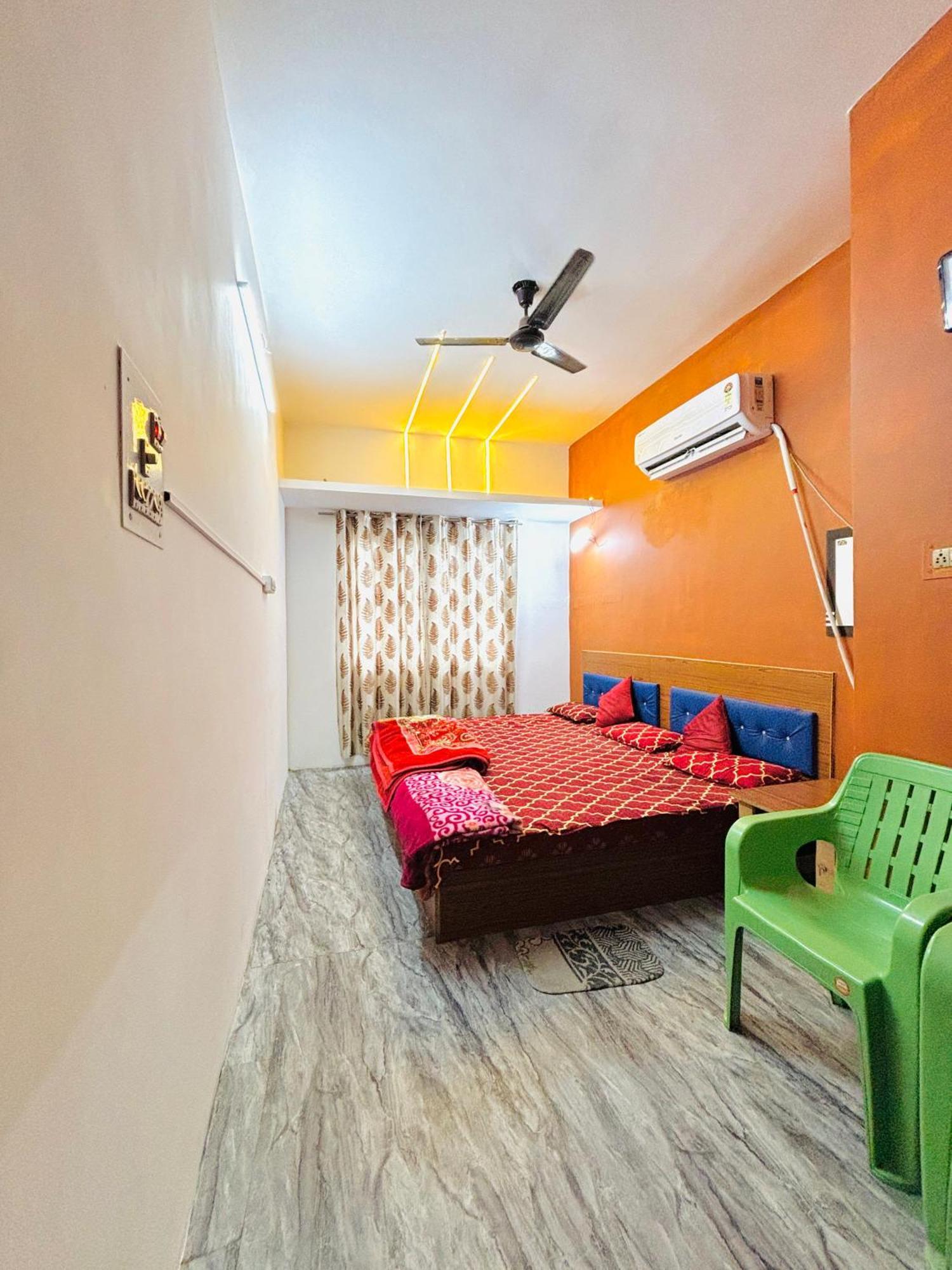 Shivalay Paying Guest House Varanasi Exterior foto