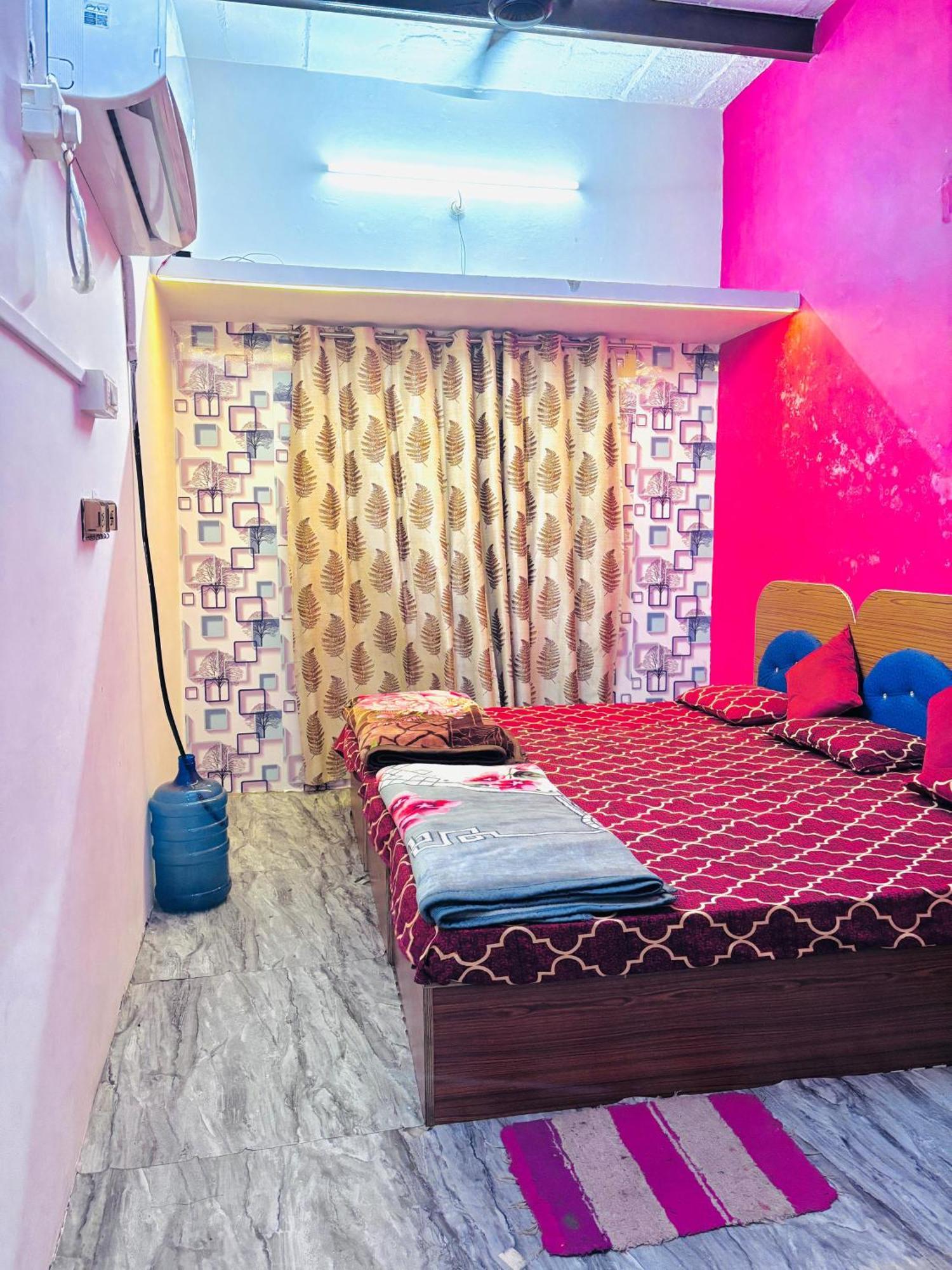 Shivalay Paying Guest House Varanasi Exterior foto